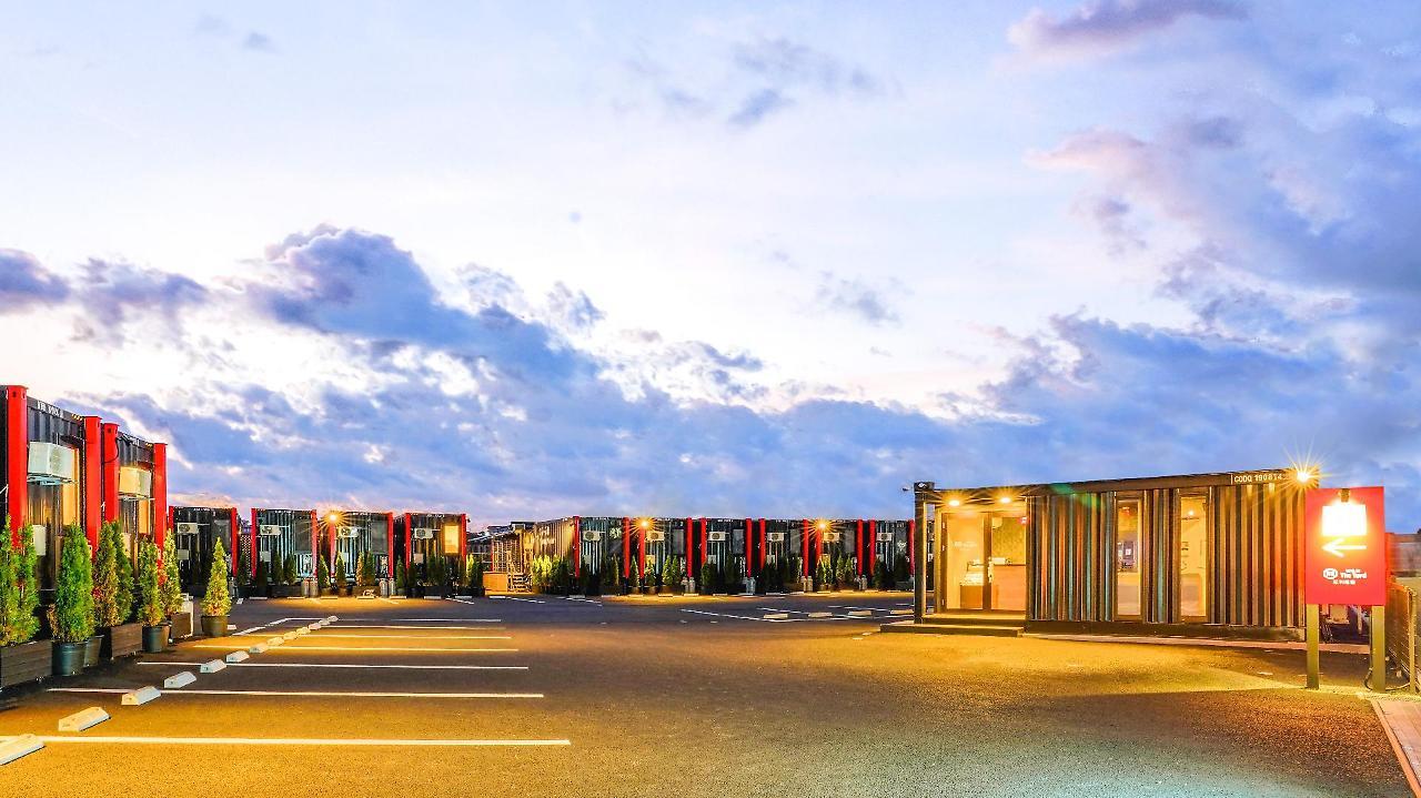 Hotel R9 The Yard Ashikagafukutomi Esterno foto