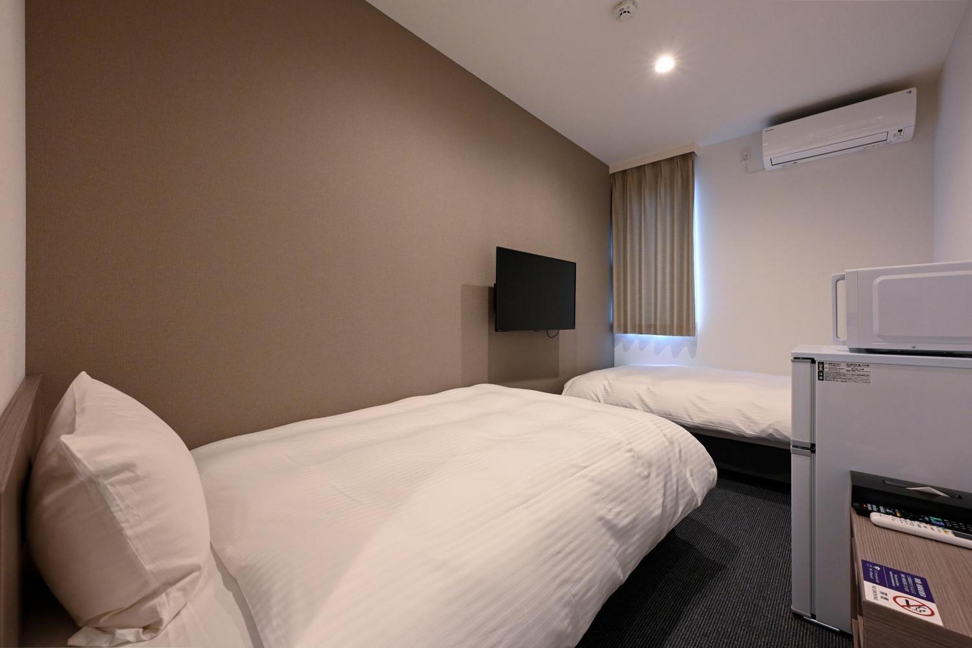 Hotel R9 The Yard Ashikagafukutomi Esterno foto